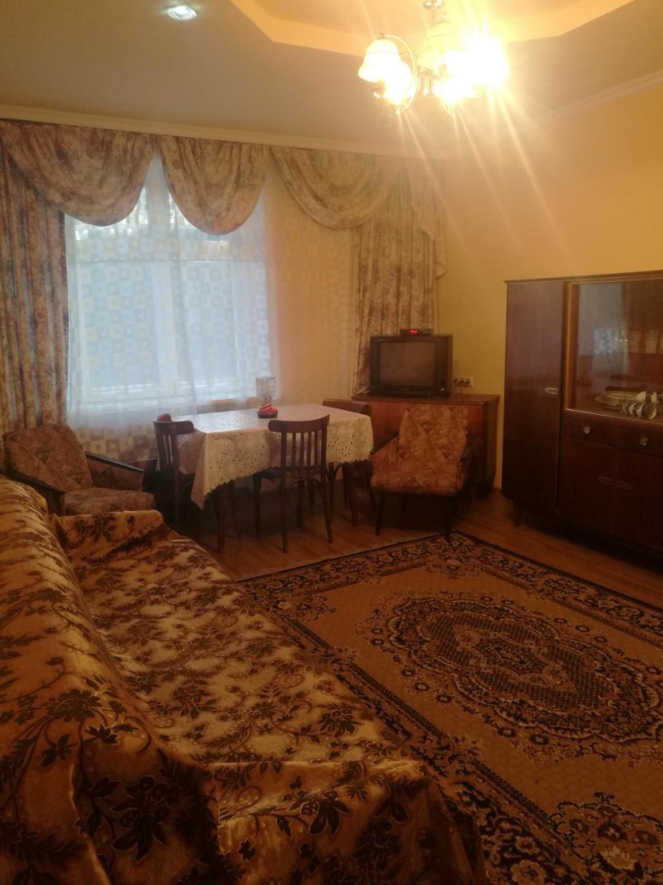 Jermuk Apartment Luaran gambar